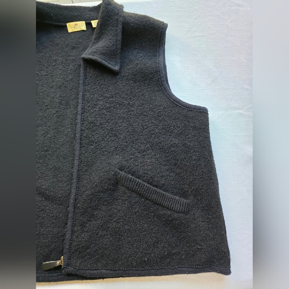 Limited America Australian New Wool Leather Pull Zip-Up Vest - Picture 6 of 9